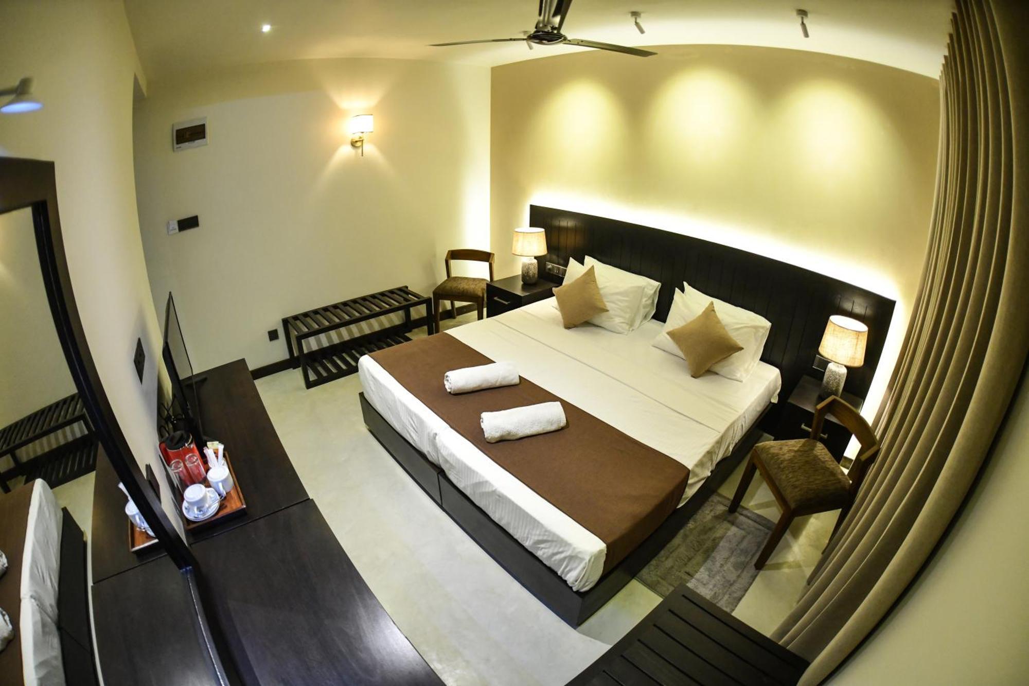 Hiriketiya Beach Resort ディックウェラ エクステリア 写真