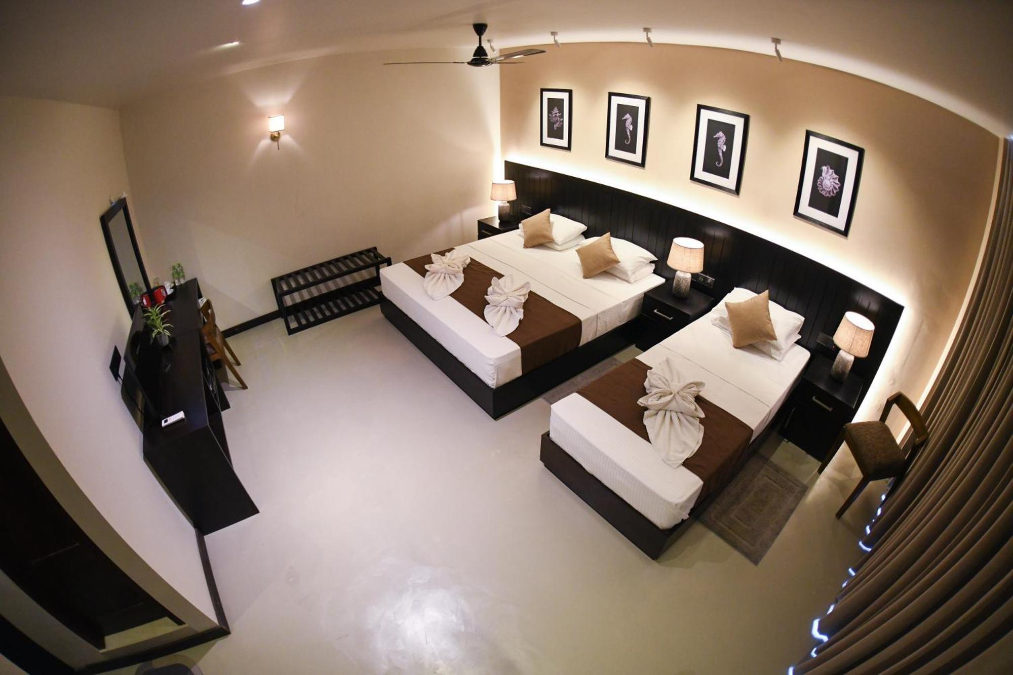 Hiriketiya Beach Resort ディックウェラ エクステリア 写真